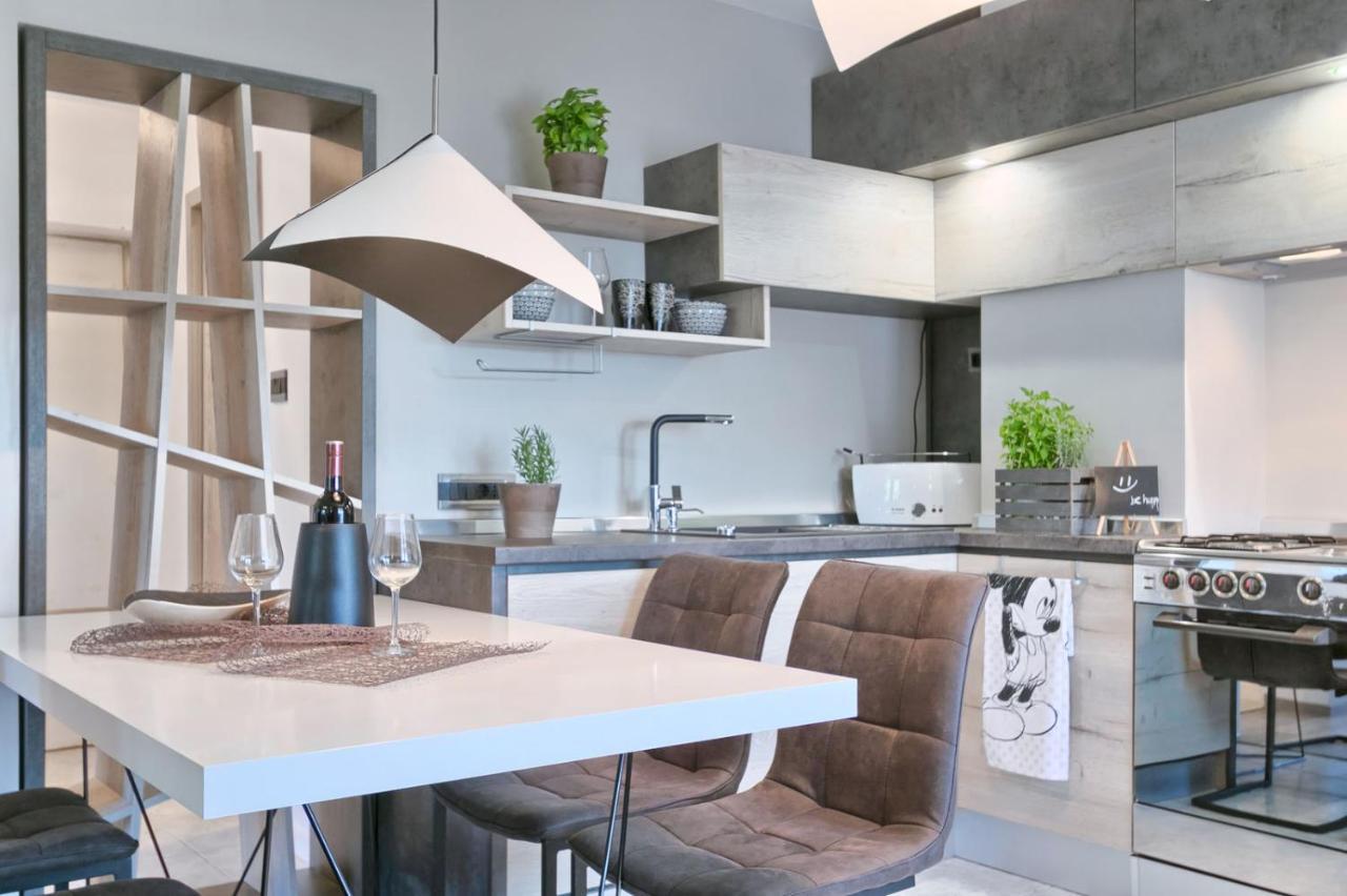 Modern Oasis Apartment Pula Exterior foto